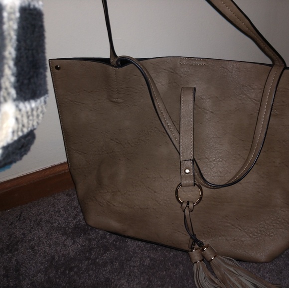 Large tote - Picture 3 of 3